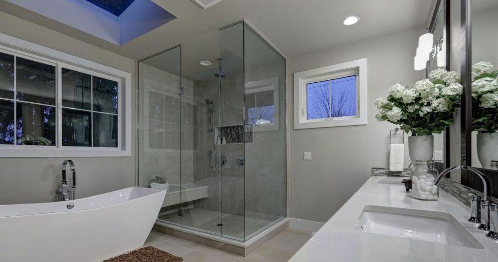 Bathroom with Tub and Shower Ideas: Pros and Cons